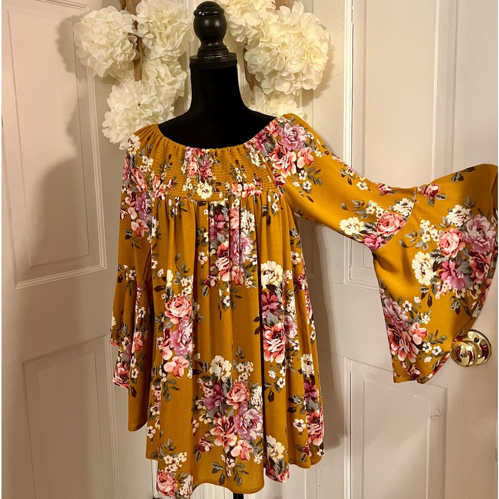 MittoShop Floral Top Off/On Shoulder